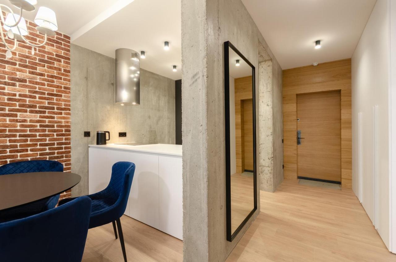 Petrovdom 12-95 Loft Apartments At Rc Kvartet, 16Г Vasyl Lypkivskyi Street 키예프 외부 사진
