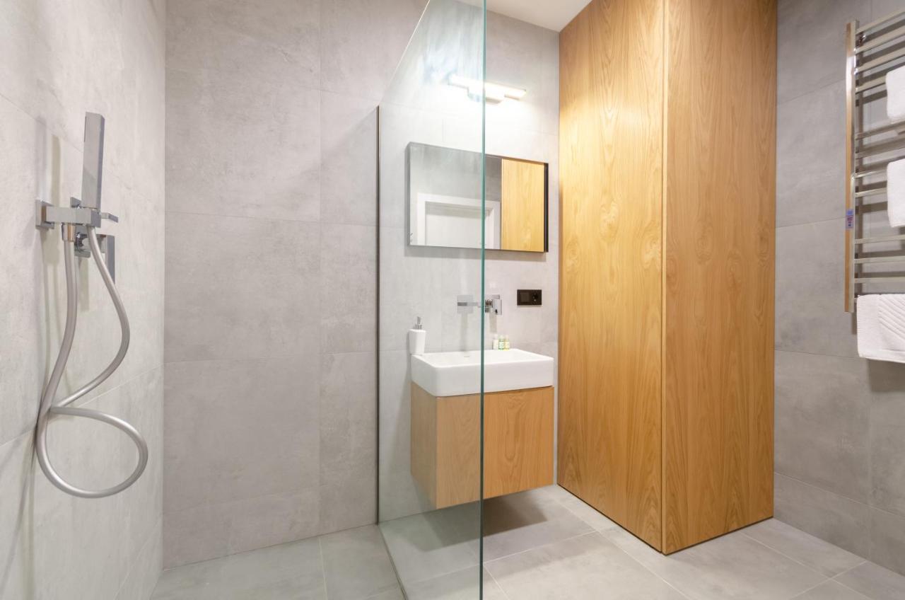 Petrovdom 12-95 Loft Apartments At Rc Kvartet, 16Г Vasyl Lypkivskyi Street 키예프 외부 사진