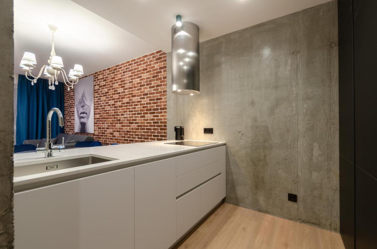 Petrovdom 12-95 Loft Apartments At Rc Kvartet, 16Г Vasyl Lypkivskyi Street 키예프 외부 사진
